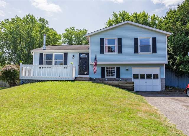 Property at 66 Curtisdale Ln, Hamlin, NY 14464, 3 beds, 1.5 baths