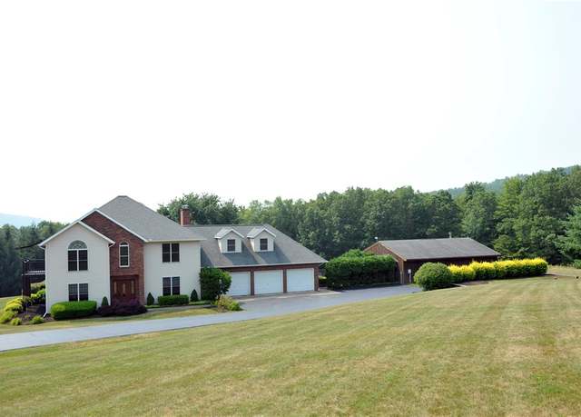 Property at 111 Que Vista West Dr, Catlin, NY 14845, 5 beds, 4 baths
