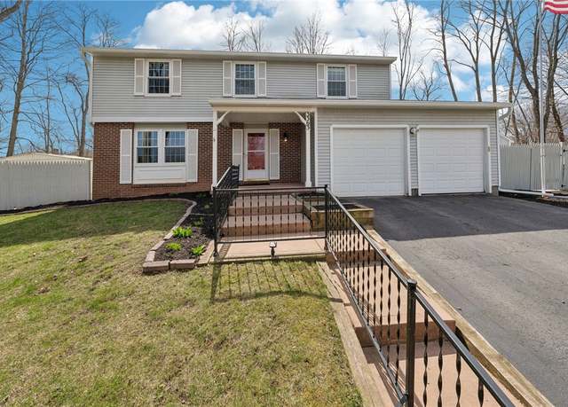 Property at 3363 Nonesuch Ct, Walworth, NY 14568, 4 beds, 2.5 baths