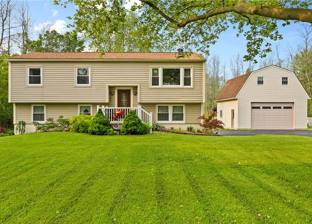 Property at 200 Lake Rd, Ontario, NY 14519, 4 beds, 2 baths