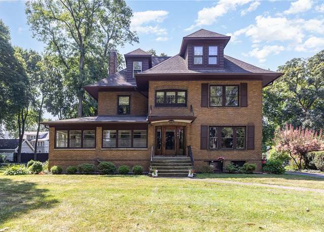 Property at 89 Browncroft Blvd, Rochester, NY 14609, 6 beds, 3.5 baths