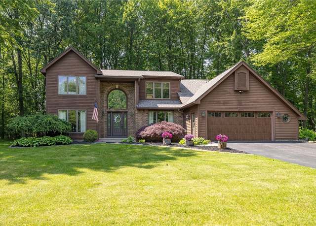 Property at 679 Galleon Dr, Webster, NY 14580, 4 beds, 2.5 baths