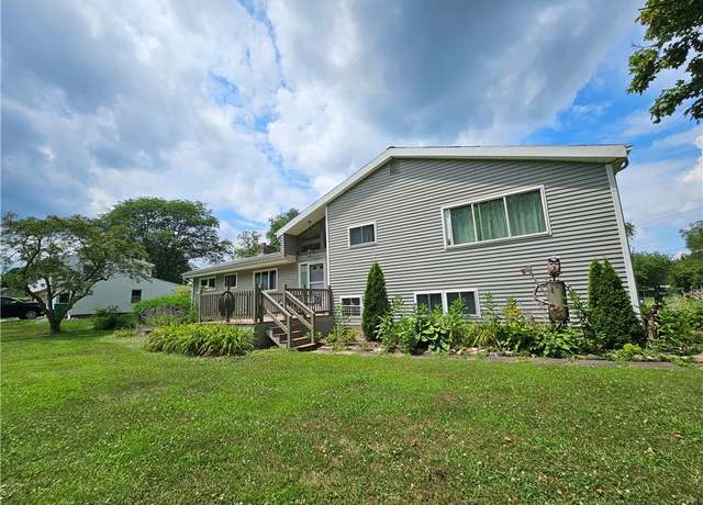 Property at 42 Pine Cir, Big Flats, NY 14845, 3 beds, 1.5 baths