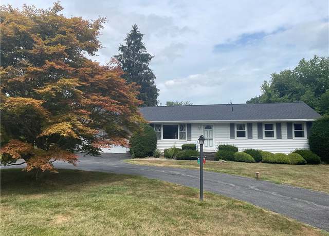 Property at 5911 Smith Rd, Cicero, NY 13212, 3 beds, 2 baths