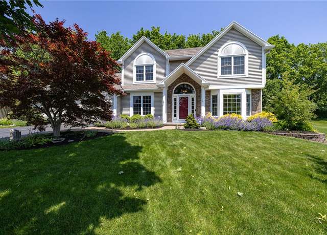 Property at 100 Broadmoor Trl, Perinton, NY 14450, 4 beds, 2.5 baths