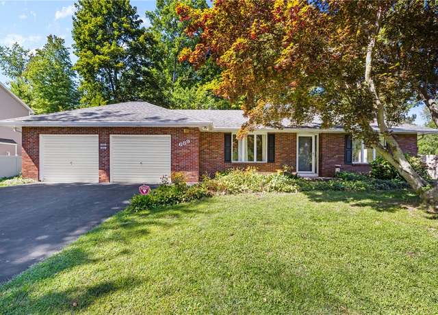 Property at 689 Maple Dr, Webster, NY 14580, 2 beds, 1 bath
