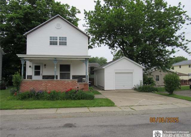 Property at 31 Houghton St, Pomfret, NY 14063, 2 beds, 1.5 baths