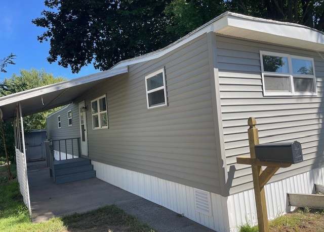Property at 40 Norhill Dr, Penfield, NY 14625, 3 beds, 1.5 baths