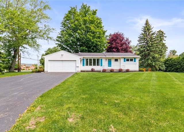 Property at 828 Jaclyn Ln, Webster, NY 14580, 3 beds, 2 baths