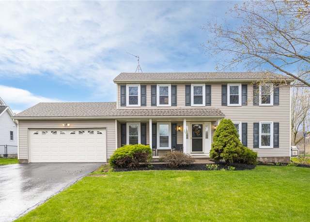 Property at 125 Hale Haven Dr, Parma, NY 14468, 4 beds, 2.5 baths
