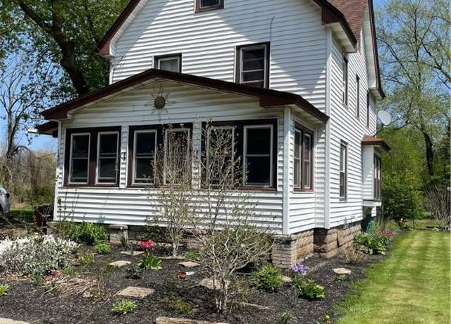 Property at 1400 Lake Rd, Hamlin, NY 14464, 4 beds, 1.5 baths