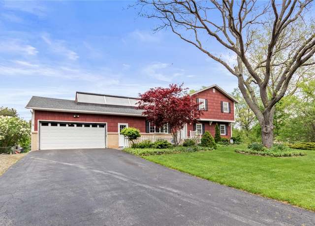 Property at 24 Wye Bridge Dr, Greece, NY 14612, 3 beds, 2 baths