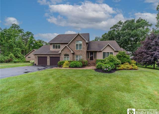 Property at 5630 W Lake Rd, Portland, NY 14063, 5 beds, 3.5 baths