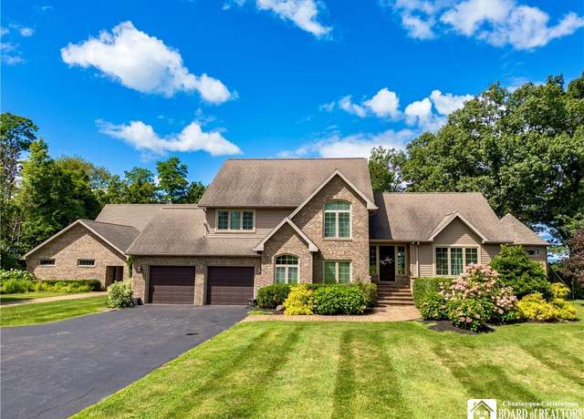 Property at 5630 W Lake Rd, Portland, NY 14063, 5 beds, 3.5 baths