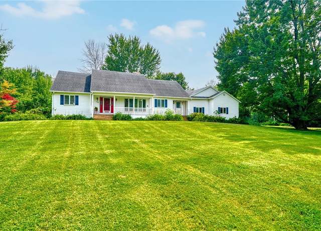 Property at 160 Berg Rd, Ontario, NY 14519, 5 beds, 3.5 baths