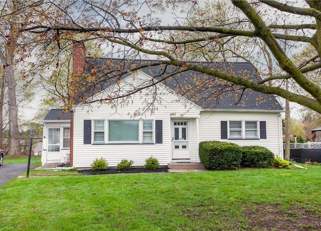 Property at 697 Marshall Rd, Chili, NY 14624, 3 beds, 2 baths