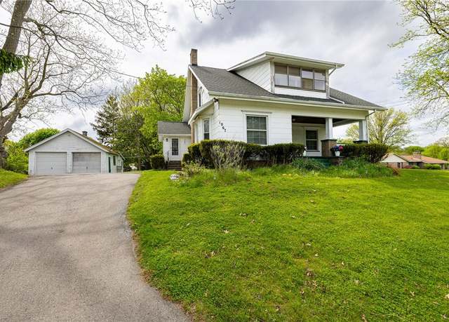 Property at 1067 Bay Rd, Webster, NY 14580, 4 beds, 1.5 baths