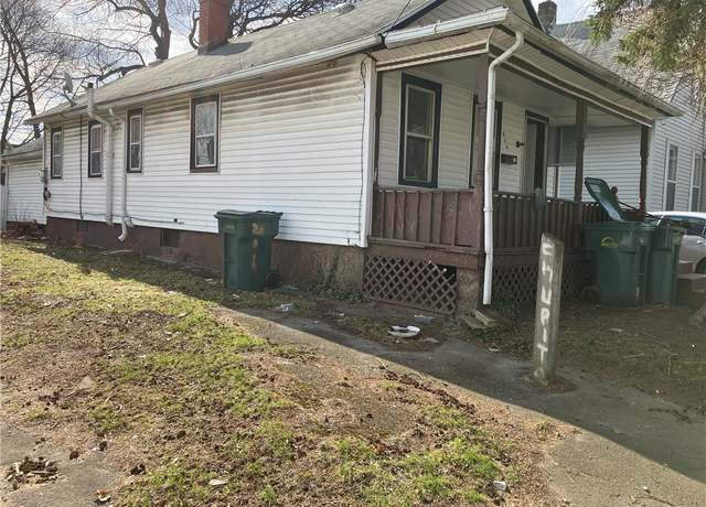 Property at 206 Lincoln St, Rochester, NY 14605, 3 beds, 1 bath