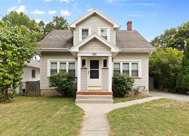 Property at 874 Helendale Rd, Irondequoit, NY 14609, 4 beds, 1.5 baths