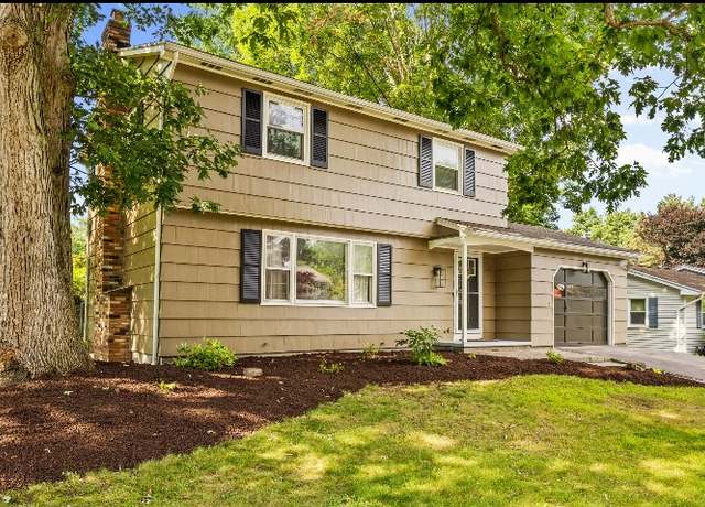 Property at 33 Lisand Dr, Perinton, NY 14450, 3 beds, 1.5 baths