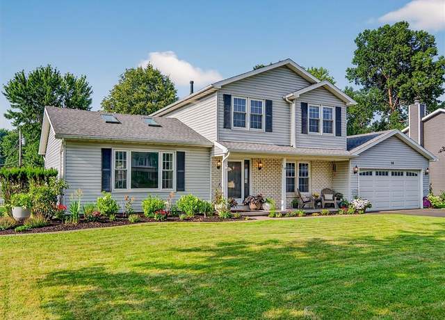 Property at 14 Sand Pebble Dr, Chili, NY 14624, 3 beds, 2 baths