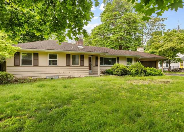 Property at 39 Scotch Ln, Irondequoit, NY 14617, 3 beds, 1.5 baths
