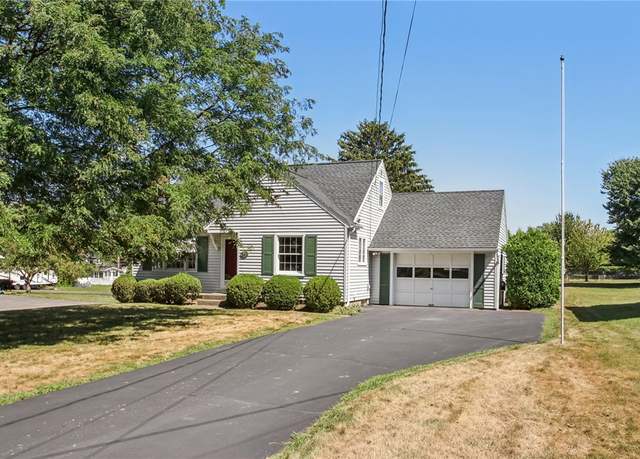 Property at 340 Washington Ave, Irondequoit, NY 14617, 3 beds, 2 baths