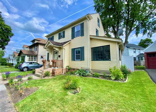 Property at 125 Devon Rd, Rochester, NY 14619, 3 beds, 1 bath