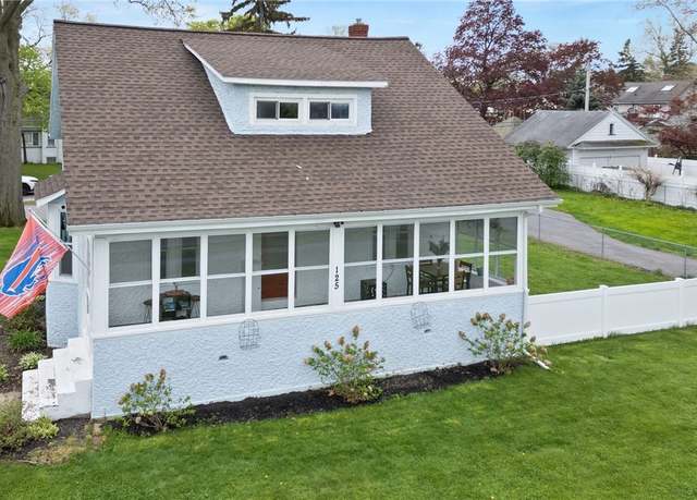 Property at 125 Charlton Rd, Irondequoit, NY 14617, 3 beds, 1.5 baths