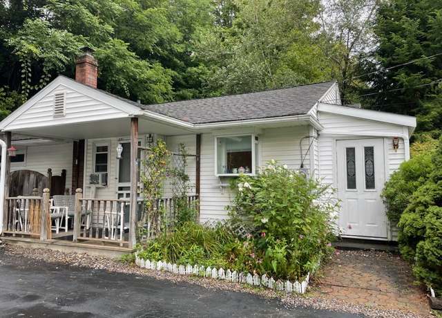 Property at 19 N Belmont Cir, Oneonta, NY 13820, 2 beds, 1 bath