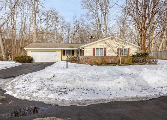 Property at 17 Creek Bend Dr, Perinton, NY 14450, 3 beds, 1.5 baths