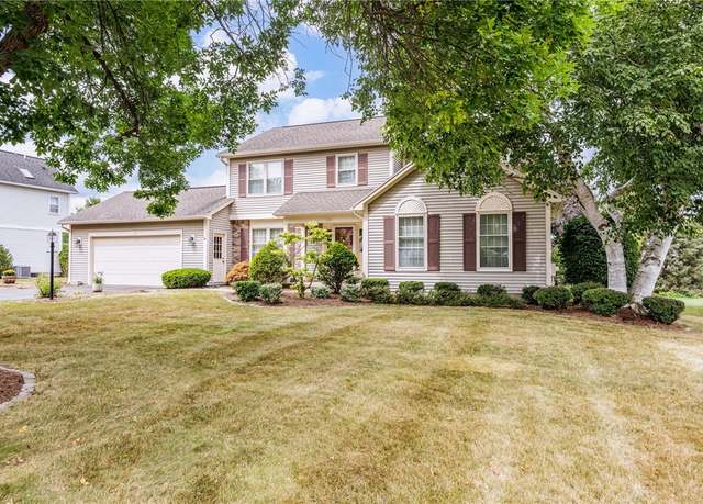 Property at 132 Caversham Woods, Pittsford, NY 14534, 4 beds, 3.5 baths