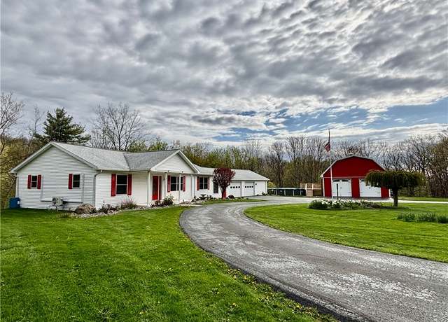 Property at 2462 Widow Hill Rd, Benton, NY 14527, 3 beds, 2.5 baths