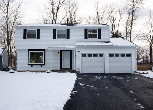 Property at 7 Creekside Cir, Penfield, NY 14526, 4 beds, 1.5 baths