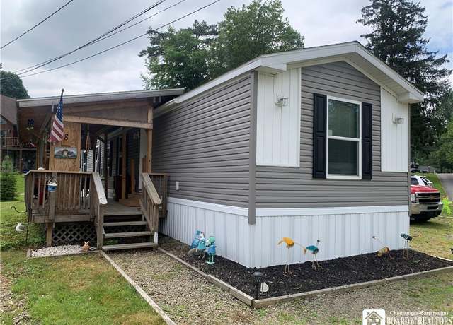 Property at 8 Lawndale Rd, Chautauqua, NY 14757, 2 beds, 2 baths