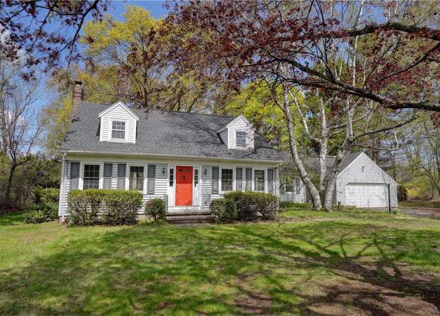 Property at 264 Shorewood Dr, Webster, NY 14580, 3 beds, 1.5 baths