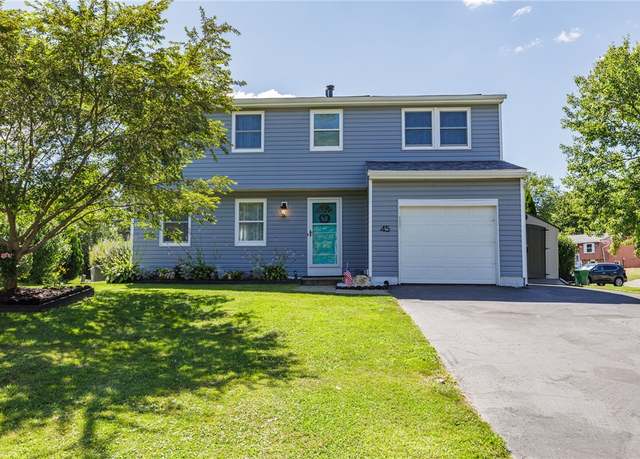 Property at 45 Coachlight Cir, Farmington, NY 14425, 4 beds, 1.5 baths