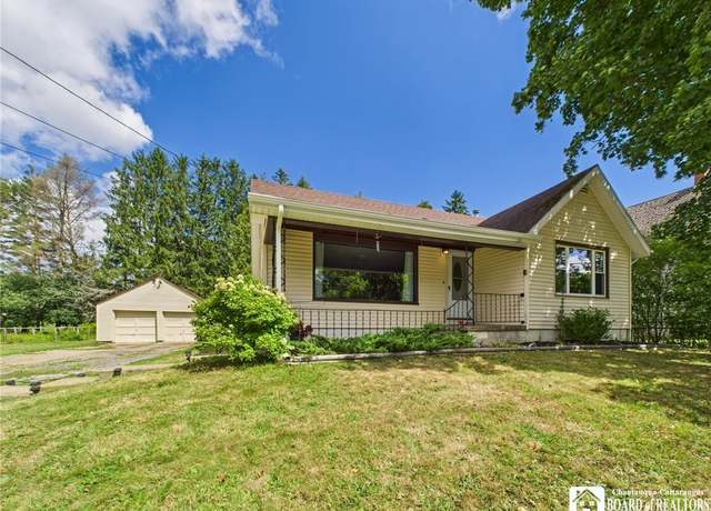 Property at 1327 Seneca Ave, Olean, NY 14760, 3 beds, 2 baths
