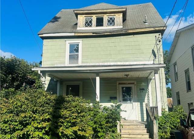 Property at 26 Sheridan St, Auburn, NY 13021, 3 beds, 1.5 baths