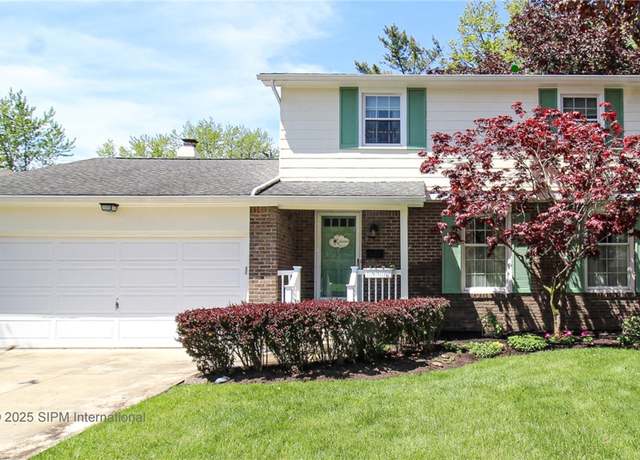 Property at 526 Seabrook Dr, Amherst, NY 14221, 3 beds, 1.5 baths
