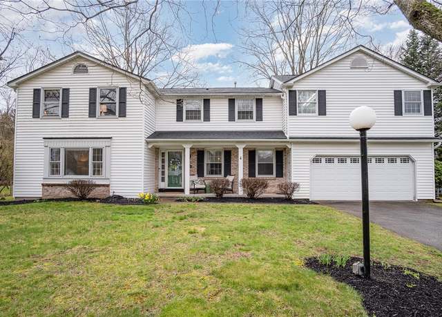 Property at 3 Kitty Hawk Dr, Pittsford, NY 14534, 4 beds, 2.5 baths