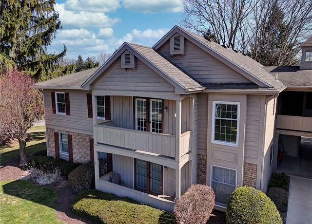 Property at 35 Wood Creek Dr, Pittsford, NY 14534, 2 beds, 1.5 baths