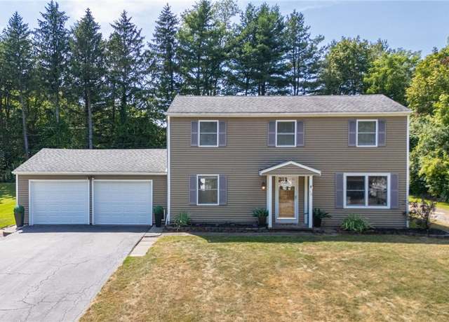 Property at 50 Dublin Heights Rd, Penfield, NY 14526, 4 beds, 1.5 baths