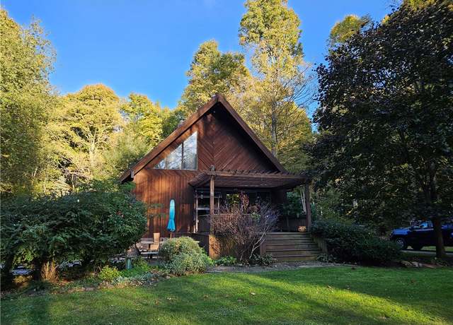 Property at 4295 N Manning Rd, Clarendon, NY 14470, 3 beds, 2 baths