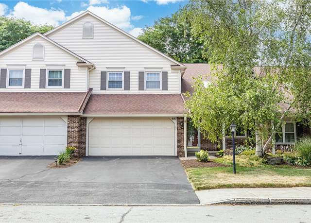 Property at 44 Marquette Dr, Brighton, NY 14618, 3 beds, 2.5 baths