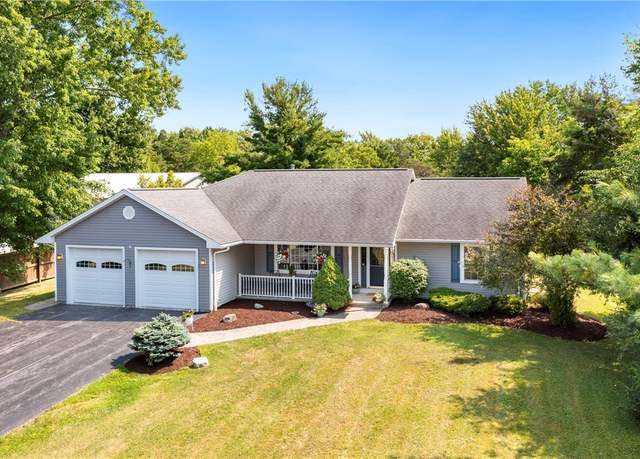 Property at 6382 E Lake Rd, Owasco, NY 13021, 3 beds, 2.5 baths