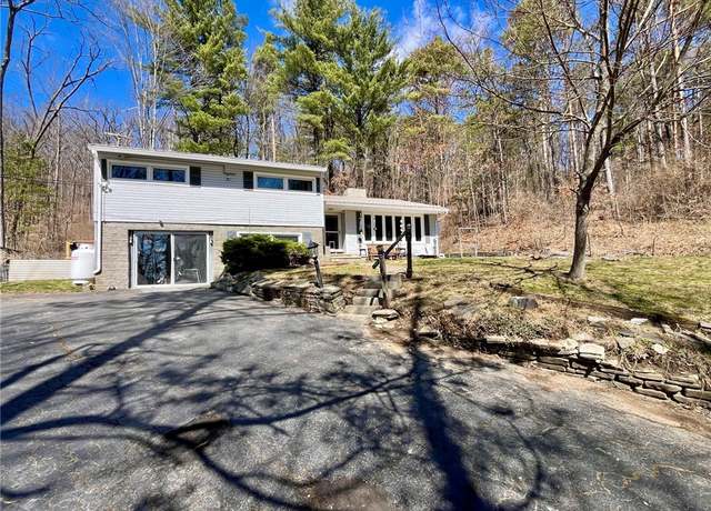 Property at 115 Forest Hills Dr, Elmira, NY 14905, 4 beds, 2 baths