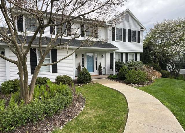 Property at 4 Tippet Way, Perinton, NY 14534, 4 beds, 2.5 baths