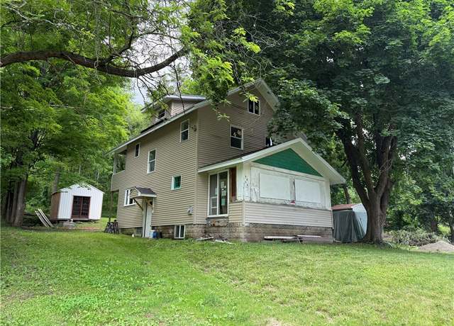 Property at 7313 Groveland Station Rd, Groveland, NY 14462, 3 beds, 1 bath