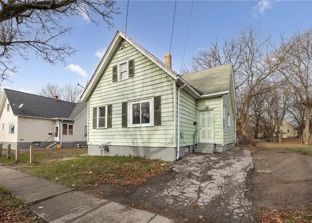 Property at 74 Kosciusko St, Rochester, NY 14621, 5 beds, 1.5 baths